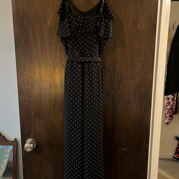Banana republic small jumpsuit. - Picture 4 of 8